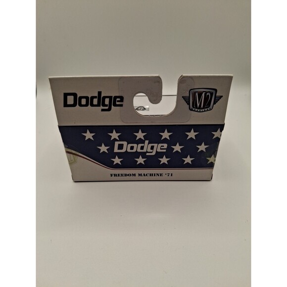 2023 M2 MACHINE AUTO DRIVERS 1971 Dodge Challenger Funny Car Freedom 71 MOC 1/64 - Picture 5 of 7